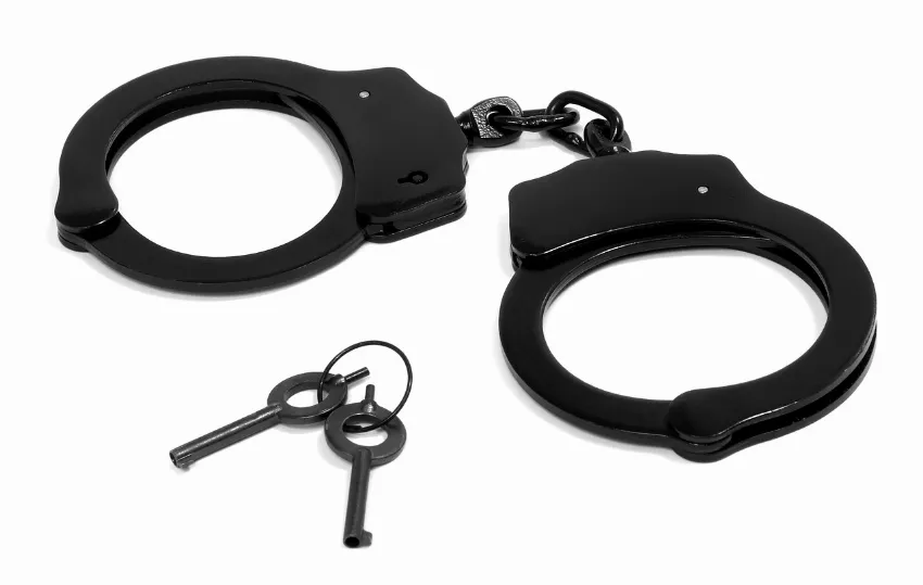 fake experience certificates-Arrest