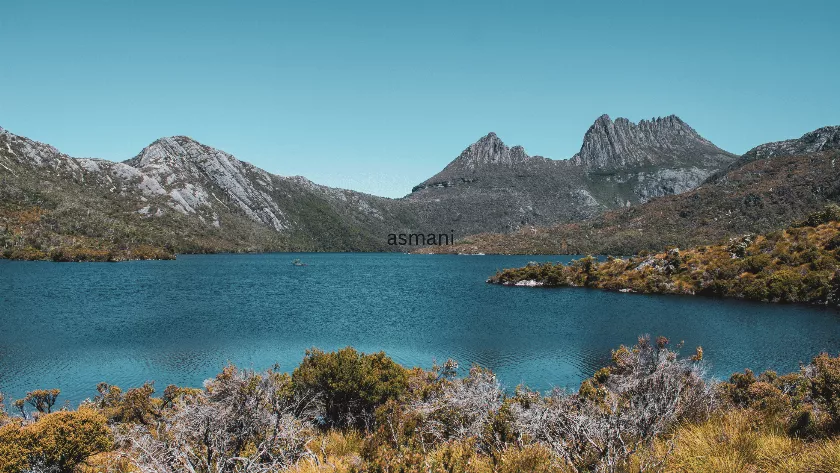 Tasmania landscape with lake surrounded by mountains